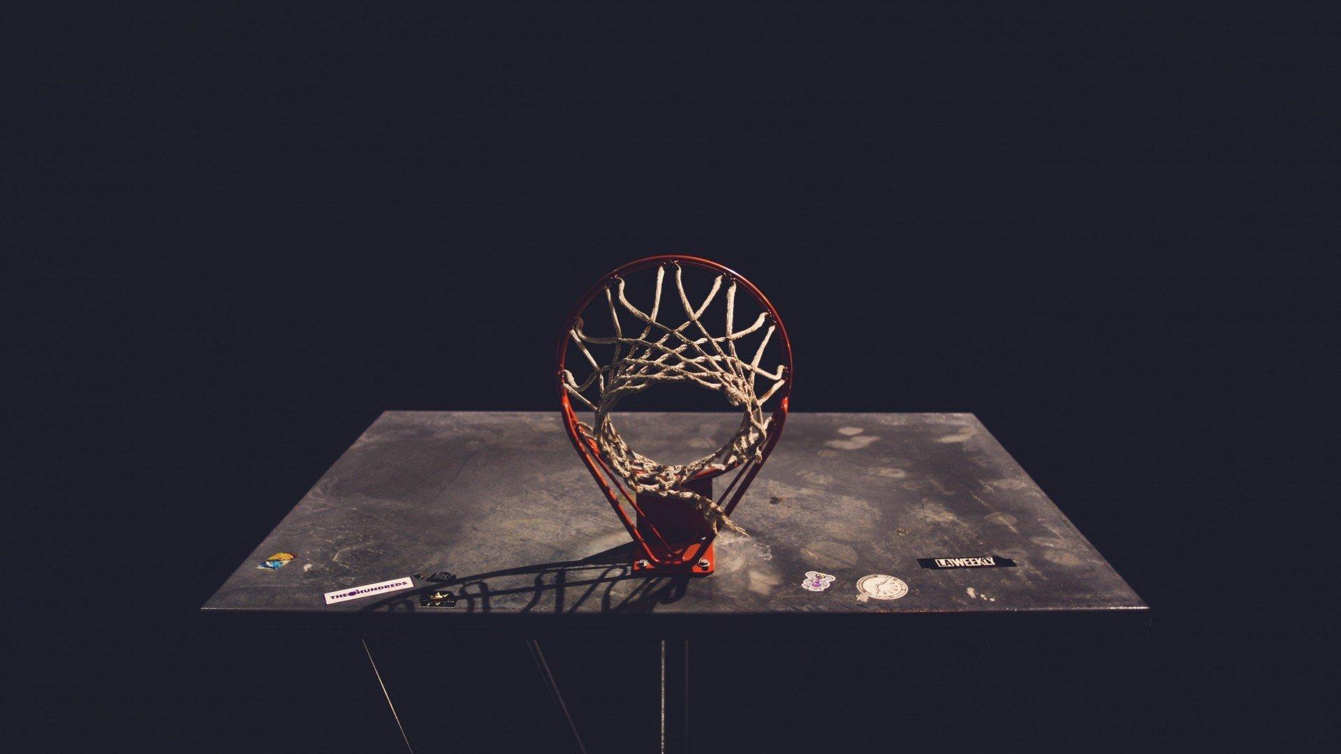 UFC 314,不败神话布莱斯·米切尔险胜简·席尔瓦,地面缠斗大师上演窒息统治