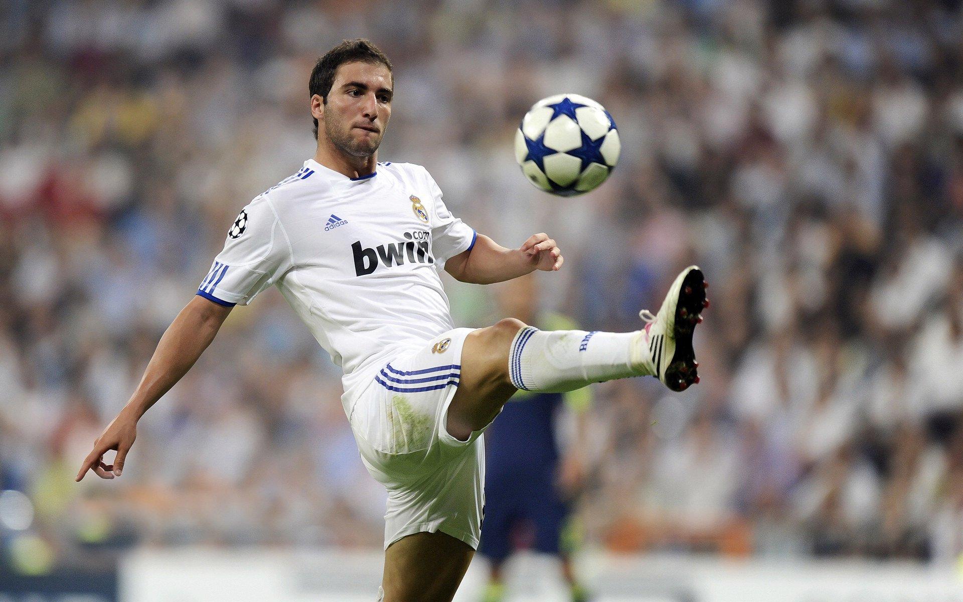 观察，新德国战车—换帅如换刀，却难破历史迷障